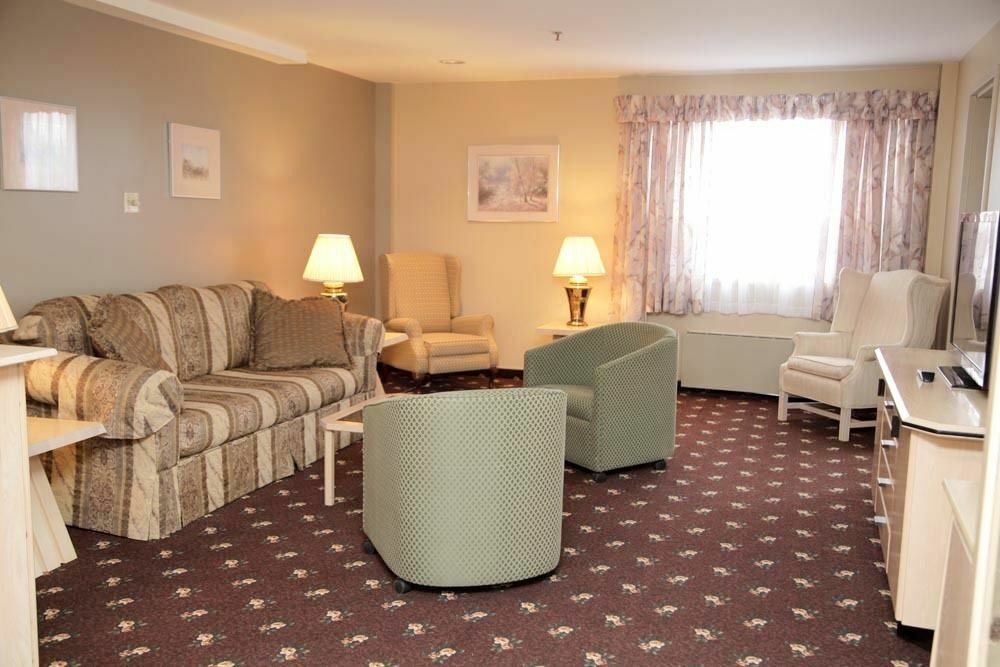 Sinbads Hotel & Suites Gander Exterior foto
